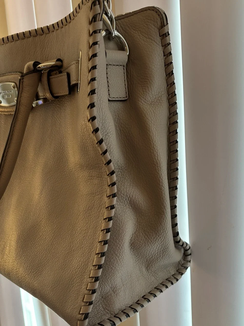 Michael Kors Whipped Hamilton Large EW Tote Color Cement